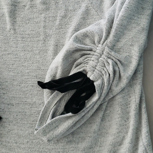 Top - Picture 3 of 3